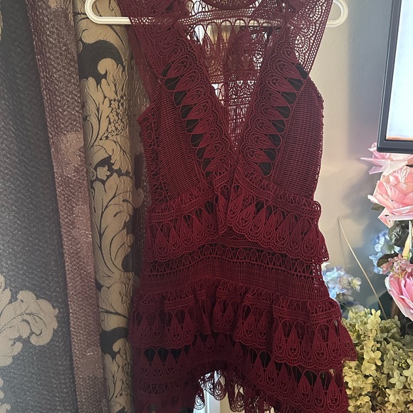 Self-Portrait Burgundy Guipure Lace Teardrop Paneled Dress - 0-2 - Picture 14 of 16